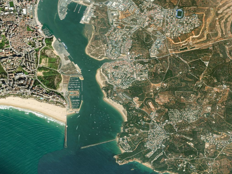 Aerial view of Praia Grande de Ferragudo